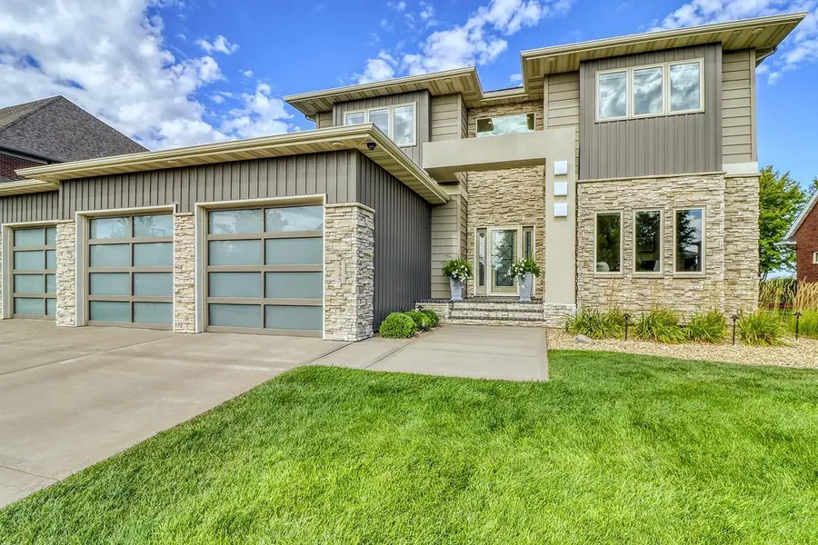 4345 Beach Lane S, Fargo, ND 58104 - #3
