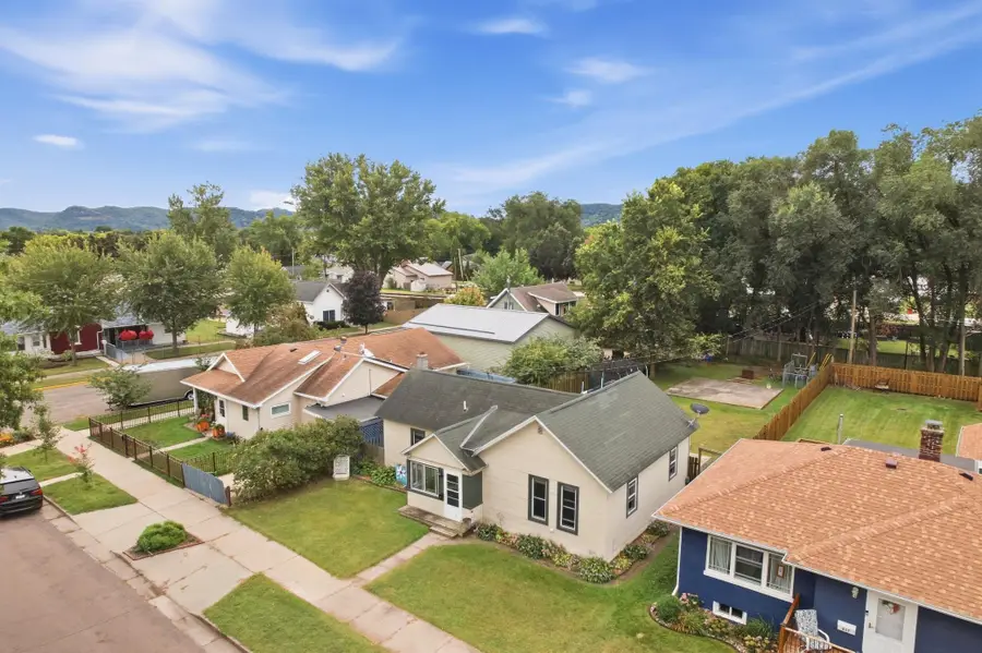 623 E Howard Street, Winona, MN 55987 - #2