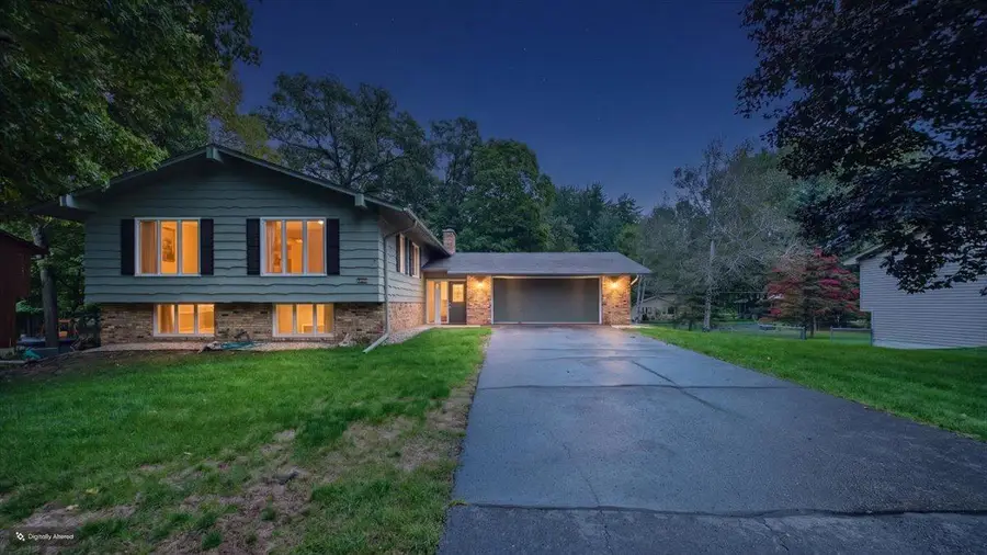 2230 Urbandale Lane N, Plymouth, MN 55447 - #2
