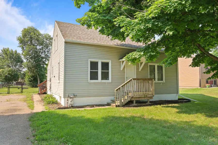 818 E Minnesota Street, Saint Joseph, MN 56374 - #2