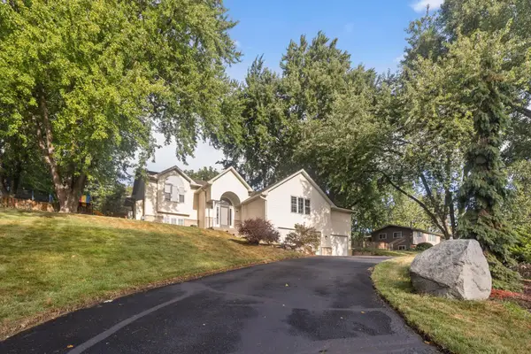 2975 Egan Avenue, Eagan, MN 55121