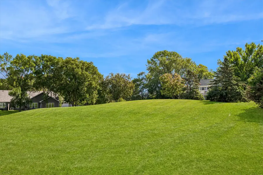 3012 Highpointe Curve, Roseville, MN 55113 - #3