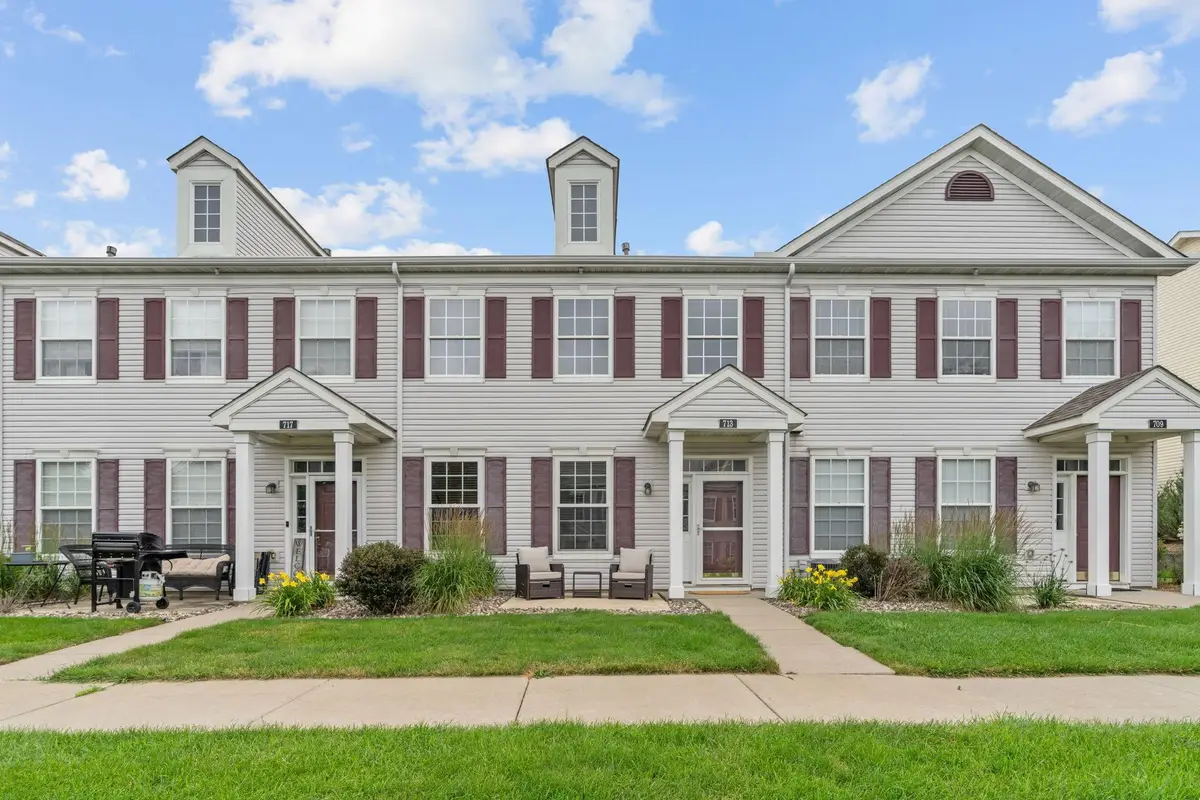 713 Cobblestone Way, Shakopee, MN 55379 - #1