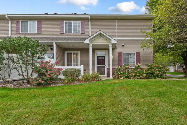 738 Maple Hills Drive #J, Maplewood, MN 55117