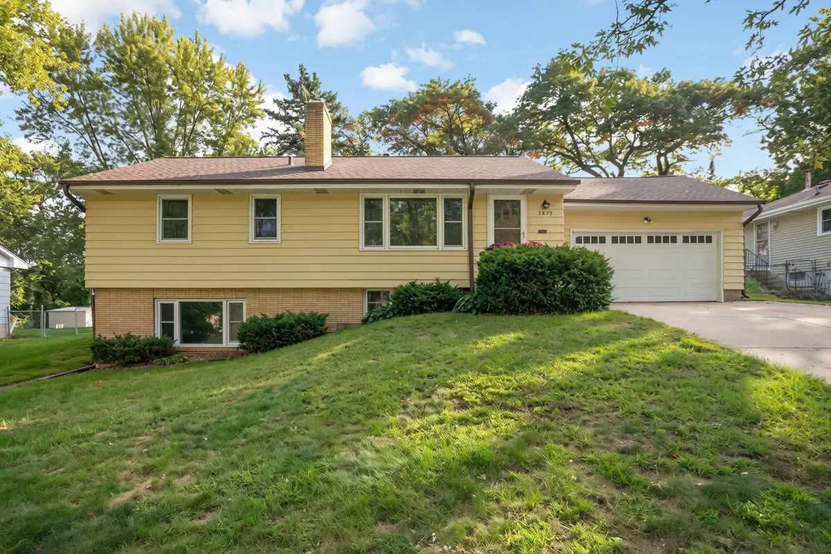 3829 Oak Street N, Brooklyn Center, MN 55429 - #1