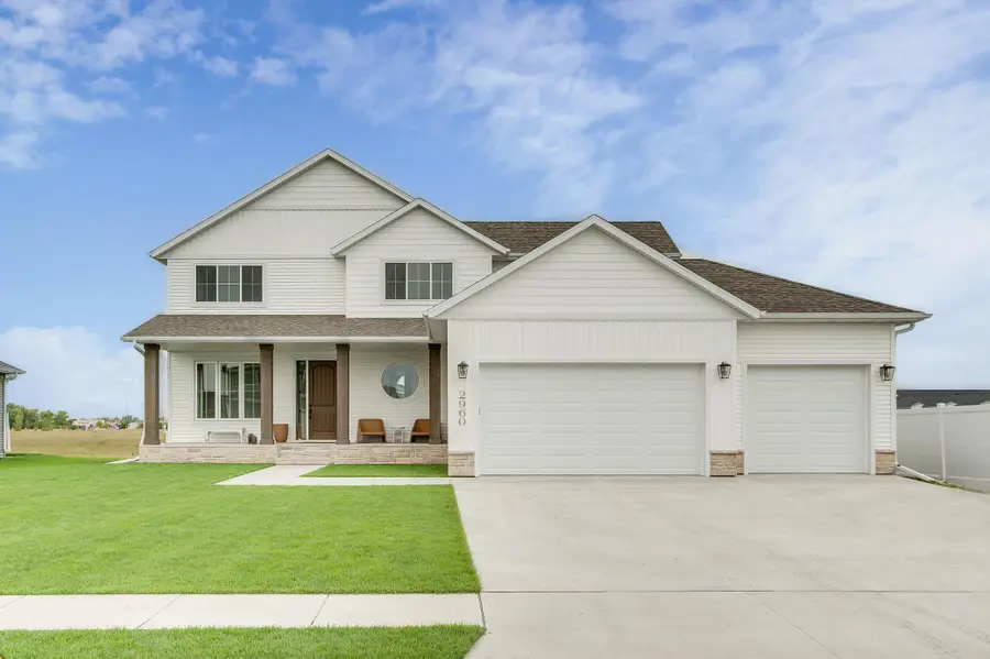 2960 Prairie Farms Circle S, Fargo, ND 58104 - #2