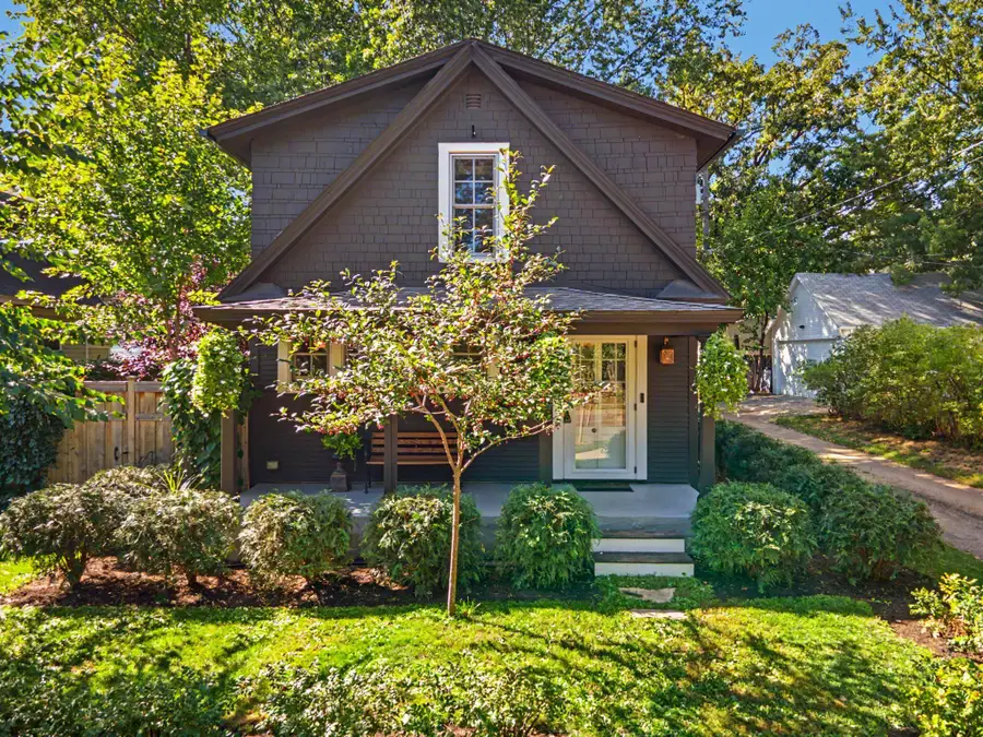 831 Fairview Avenue N, Saint Paul, MN 55104 - #2