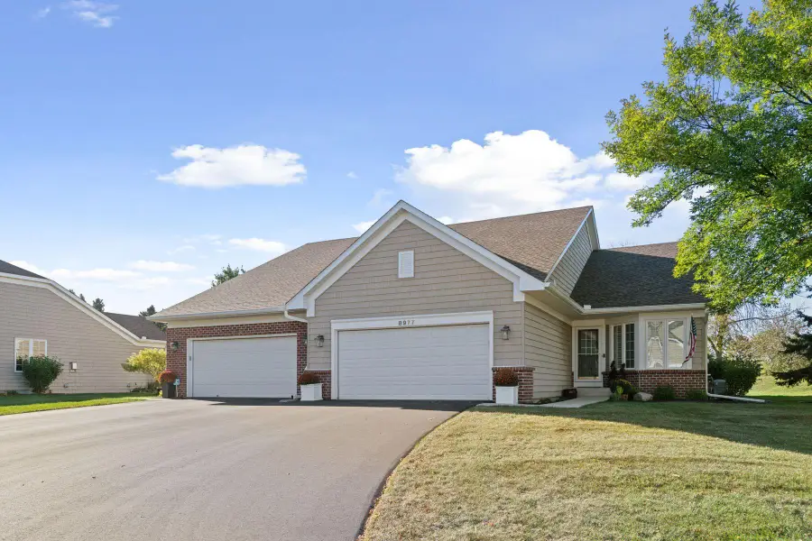 8977 Deer Run Drive, Victoria, MN 55386 - #2