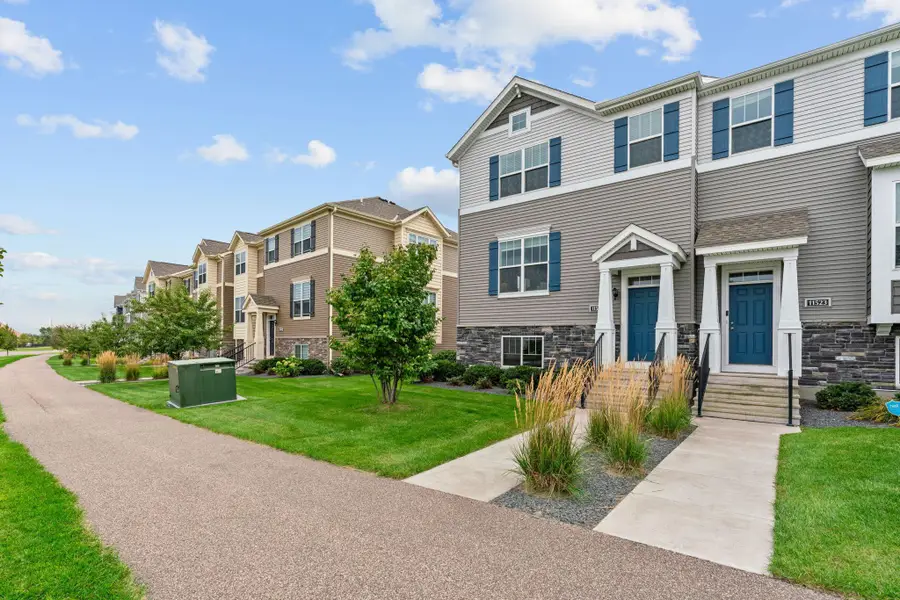 11515 82nd Avenue N, Maple Grove, MN 55369 - #2