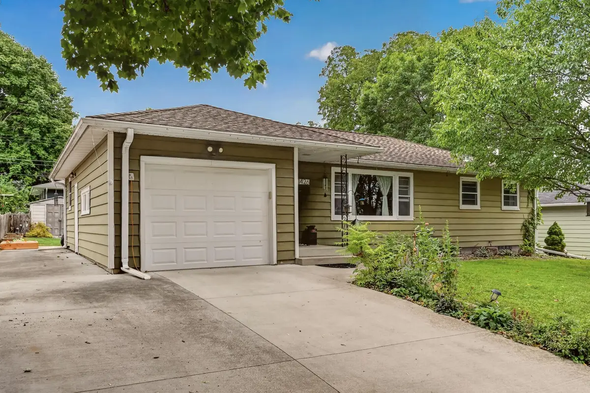 1426 13th Ave Ne, Rochester, MN 55906 - #1