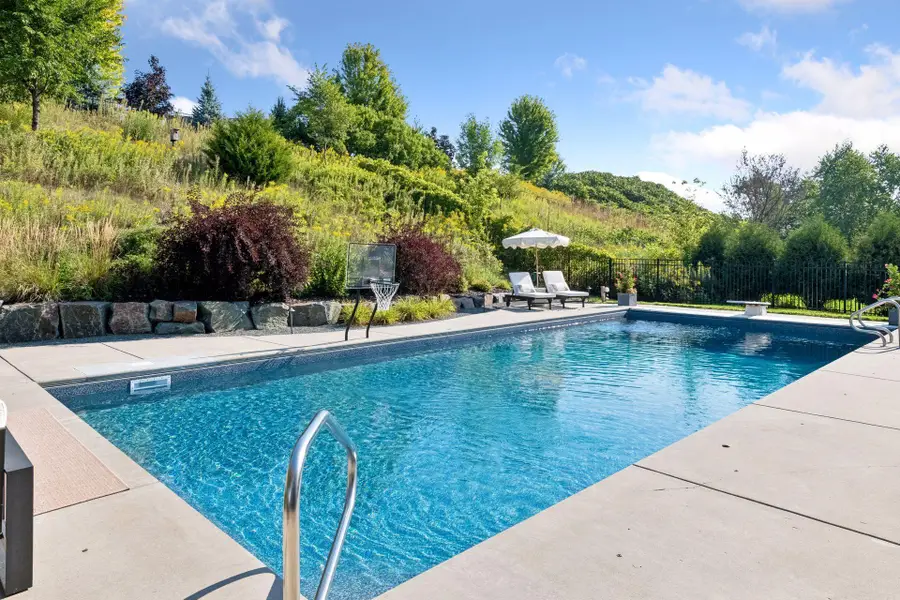 2901 Fairway Drive, Chaska, MN 55318 - #2