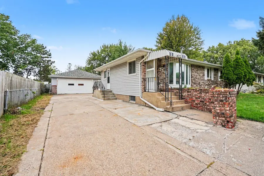 7518 4th Street Ne, Fridley, MN 55432 - #3