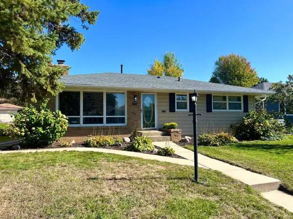 3647 Buchanan Street Ne, Minneapolis, MN 55418