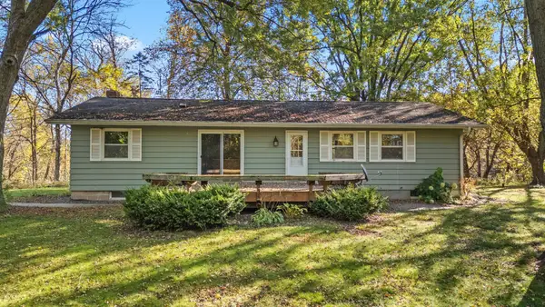 1742 Hillcrest Drive, New Richmond, WI 54017