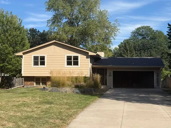 3404 Owasso Street, Shoreview, MN 55126