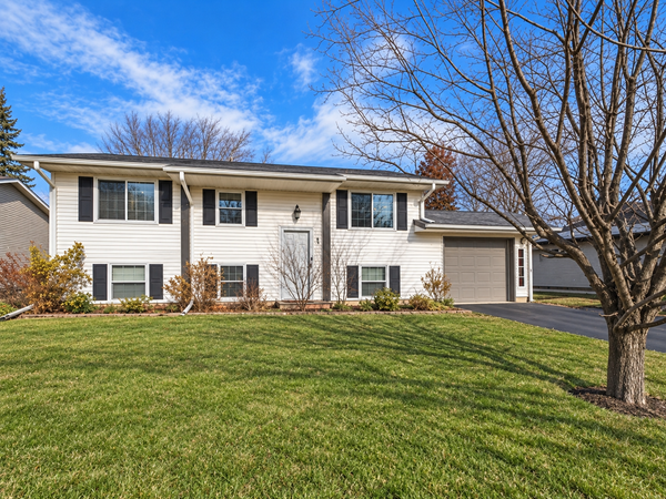 249 Strese Lane, Apple Valley, MN 55124