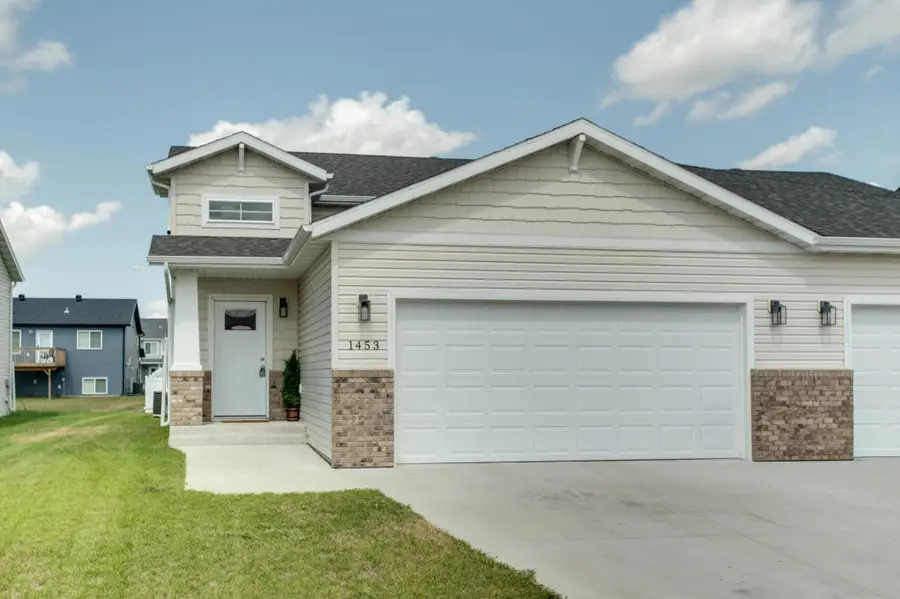1453 69th Avenue S, Fargo, ND 58104 - #2