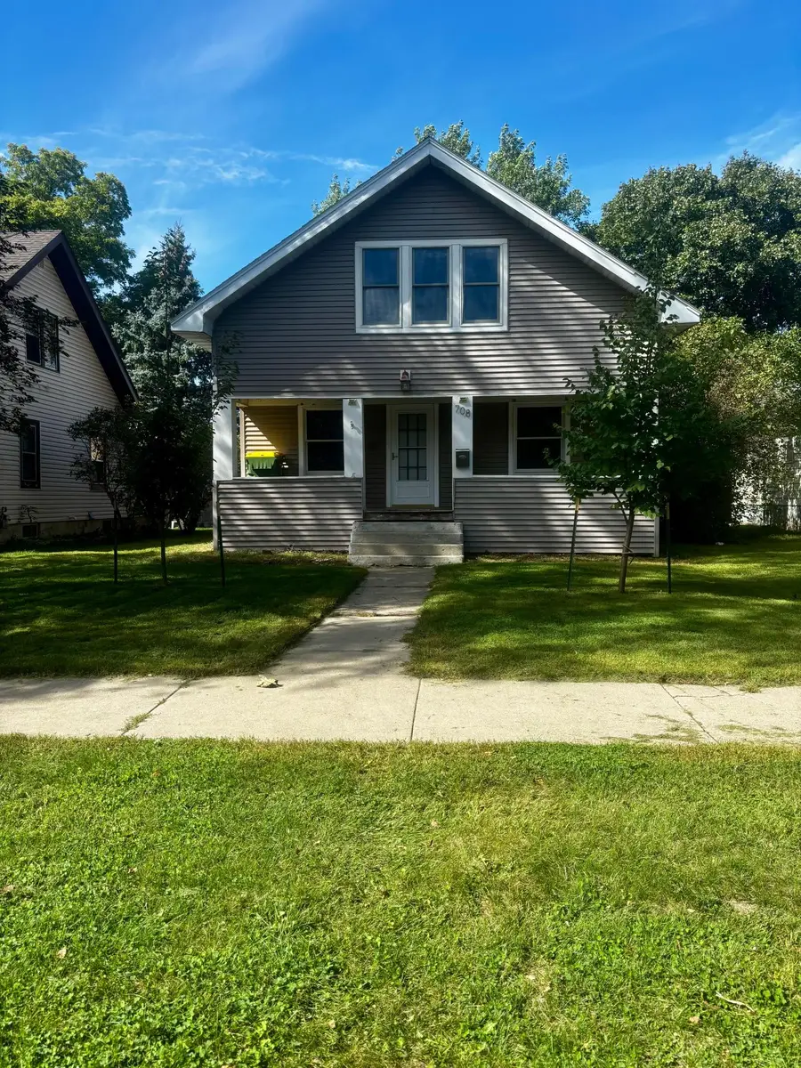 708 S Hiawatha Avenue, Pipestone, MN 56164 - #2