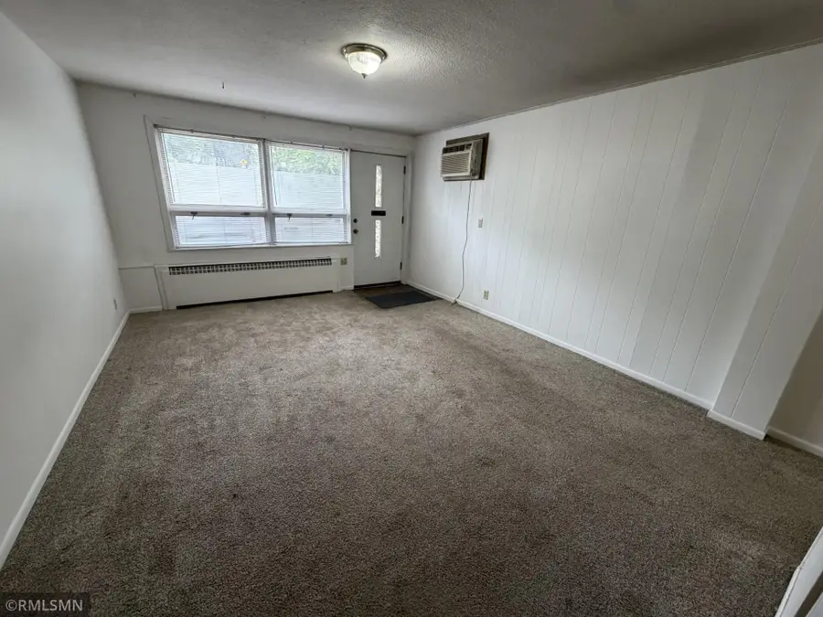 1368 7th Street E, Saint Paul, MN 55106 - #3