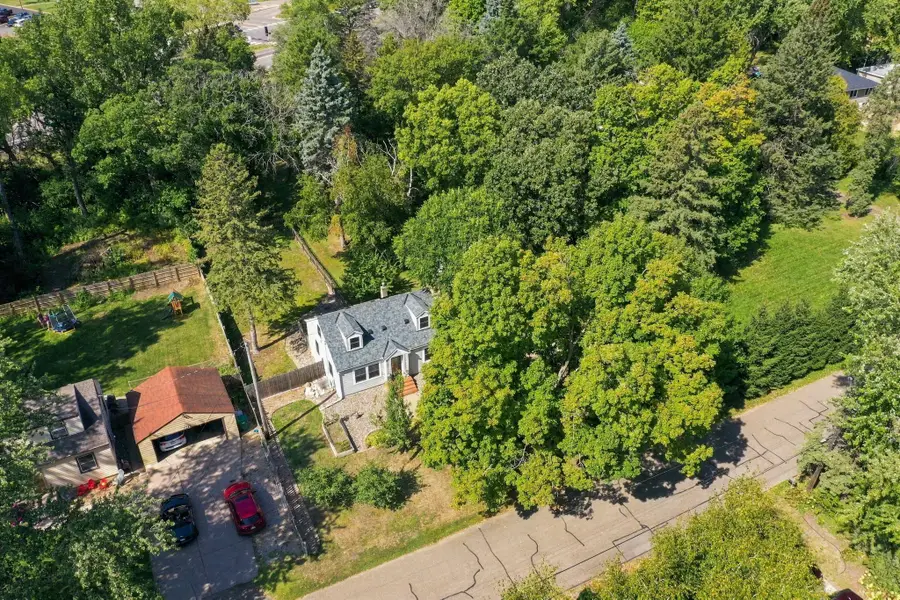 1805 Oakview Lane N, Plymouth, MN 55441 - #2