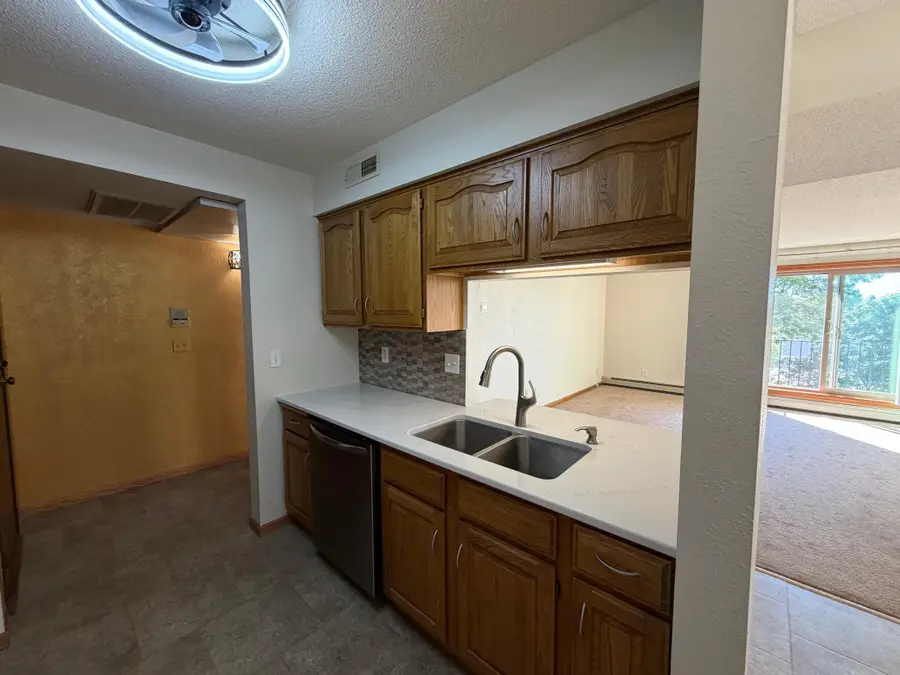 1801 Becker Avenue Se #306, Willmar, MN 56201 - #3