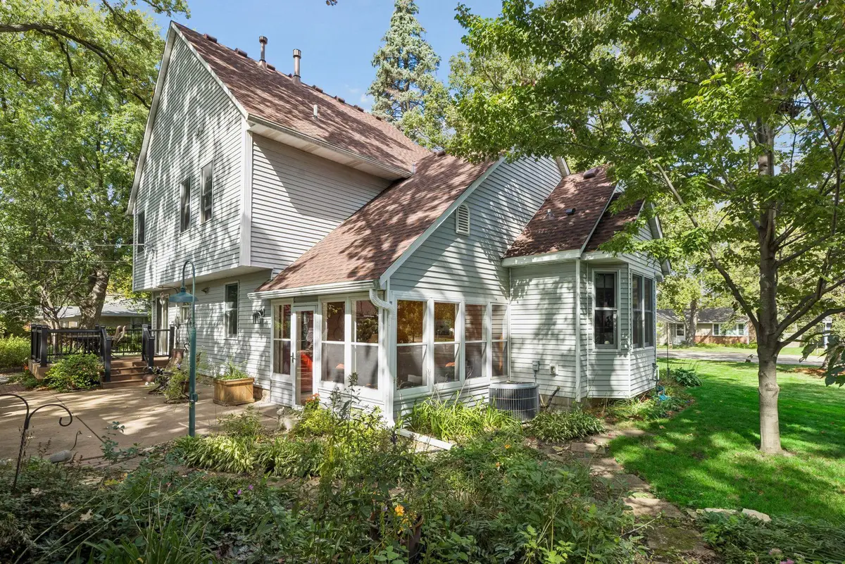 730 County Road B2 W, Roseville, MN 55113 - #1