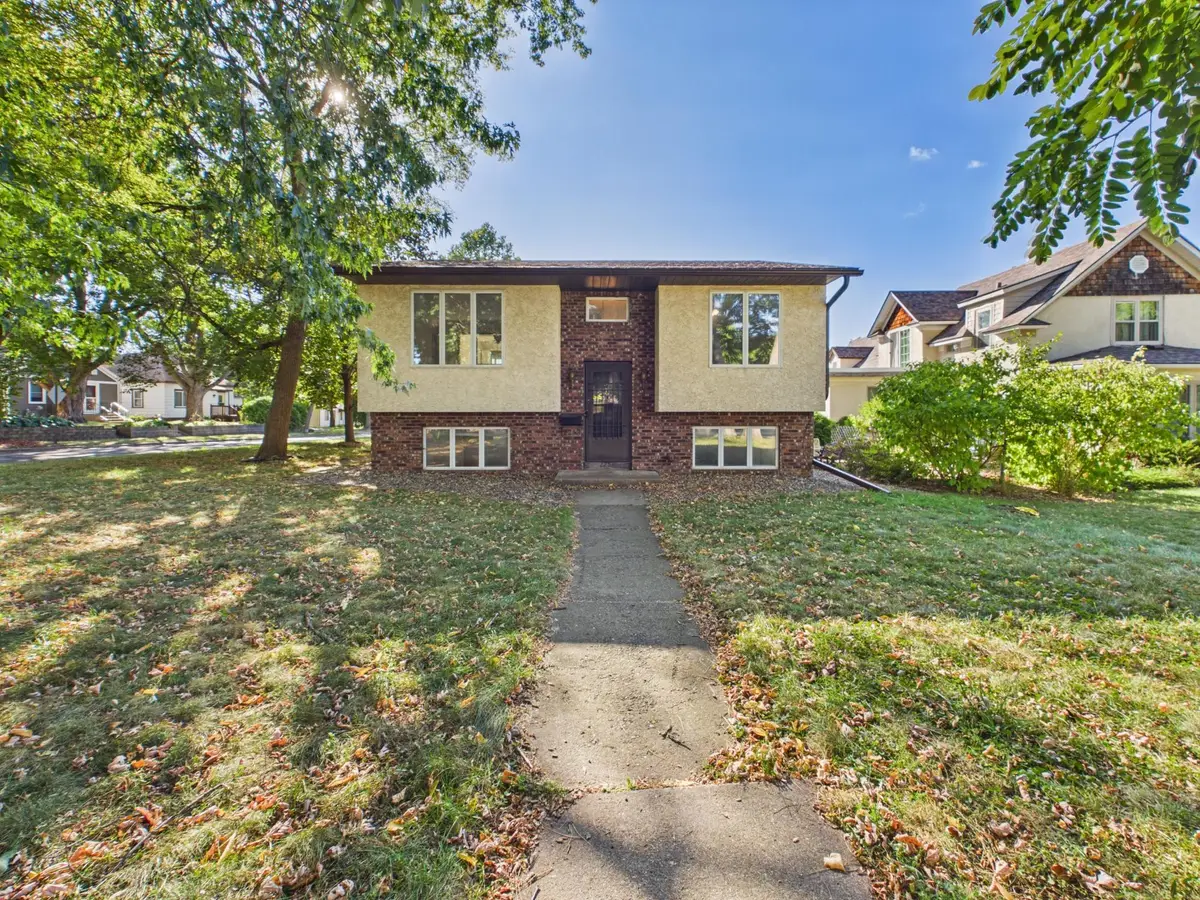 2253 Charles Street N, Saint Paul, MN 55109 - #1