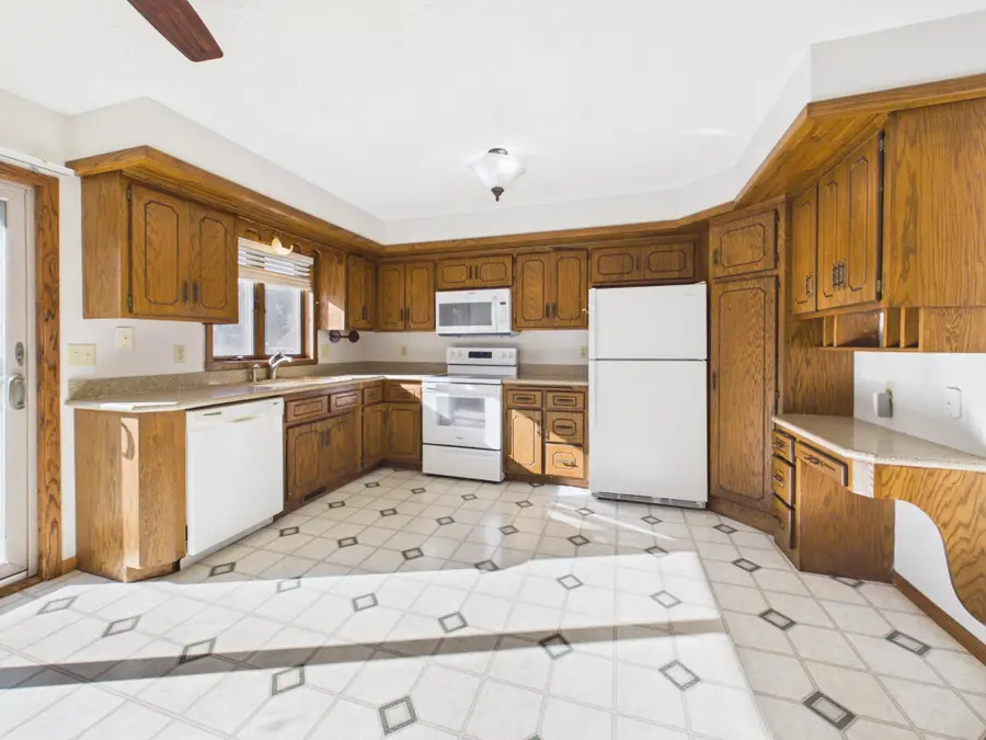 2253 Charles Street N, Saint Paul, MN 55109 - #2
