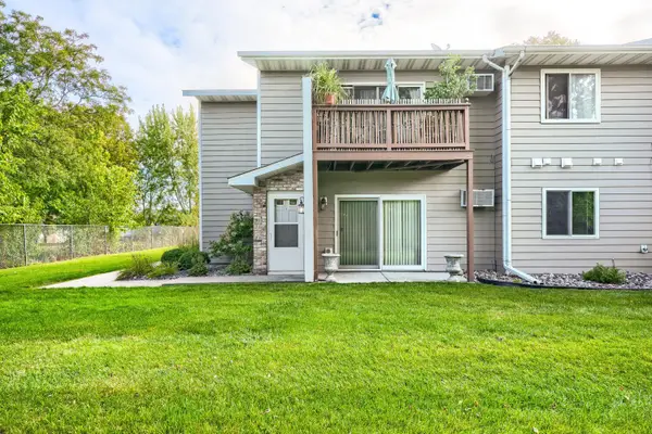 4515 Cinnamon Ridge Trail #A, Eagan, MN 55122