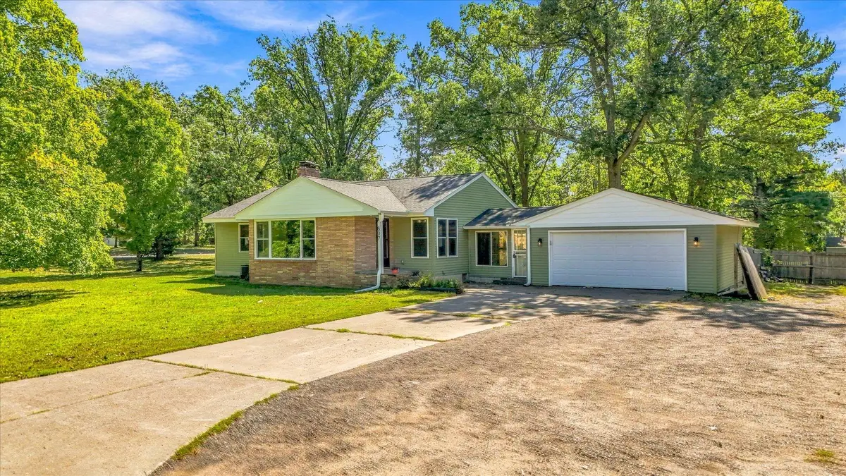 607 Fair Avenue W, Mora, MN 55051 - #1
