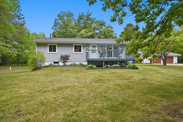5121 Independence Road, Saginaw, MN 55779