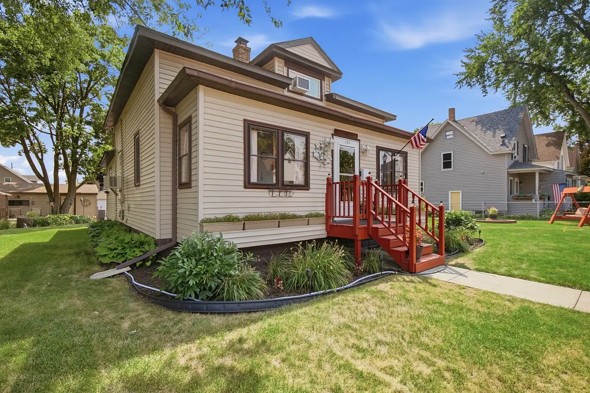 125 3rd Avenue S, South Saint Paul, MN 55075 - #1