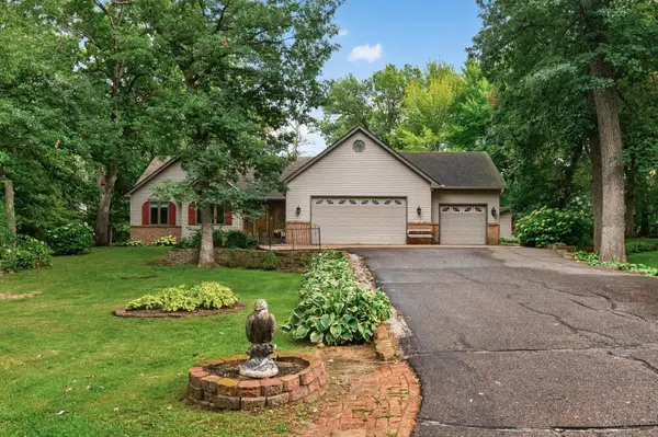 27163 Ironwood Court, Chisago City, MN 55013