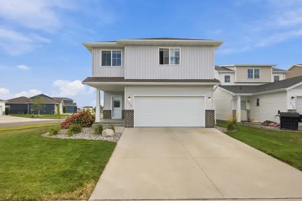2114 65th Avenue S, Fargo, ND 58104