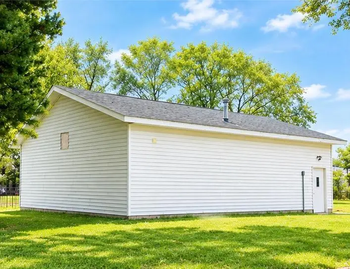 327 11th Street S, Sauk Rapids, MN 56379 - #2