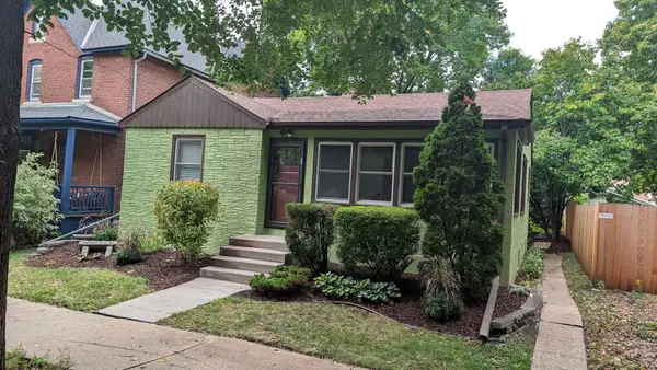 323 Daly Street, Saint Paul, MN 55102