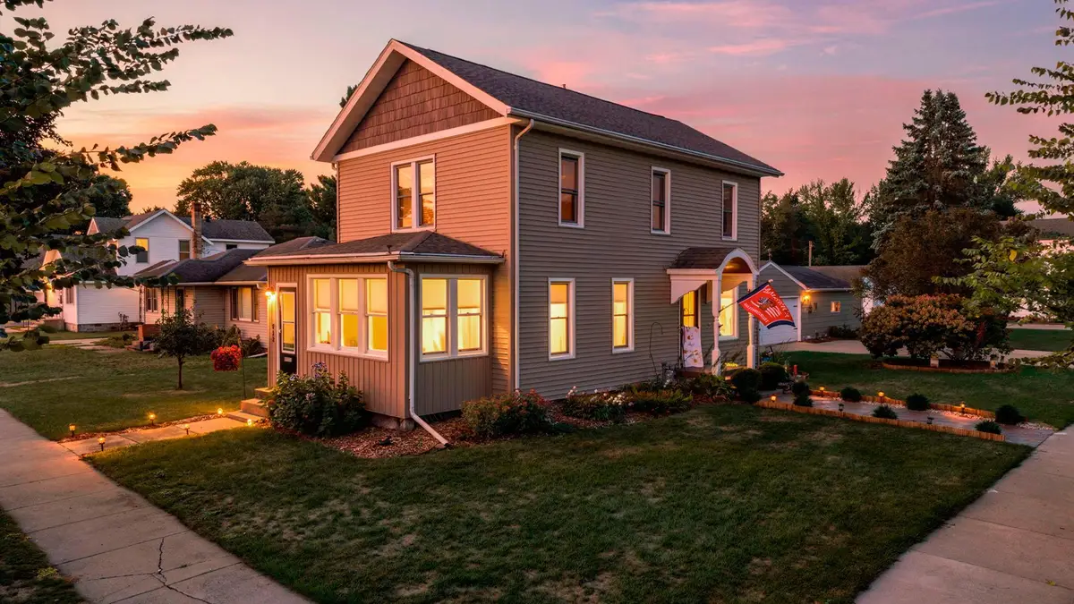 702 S 6th Street, Lake City, MN 55041 - #1