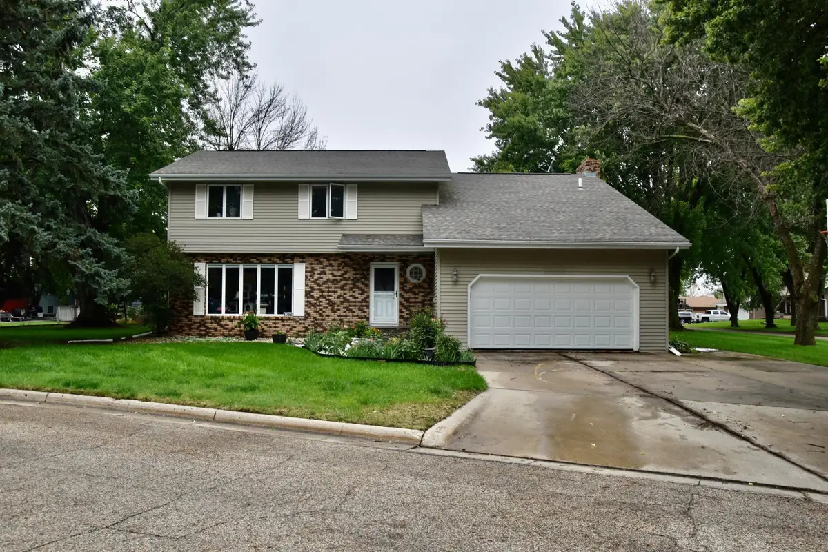 107 Circle Drive, Sibley, IA 51249 - #1