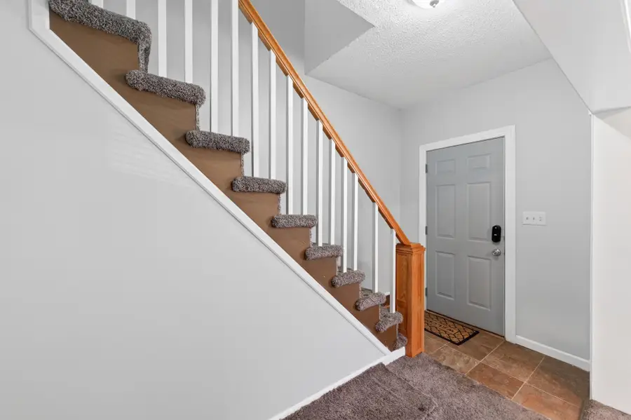 1076 Ross Avenue, Saint Paul, MN 55106 - #2