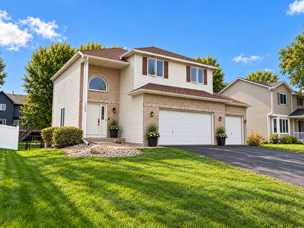 205 Butternut Circle, Carver, MN 55315