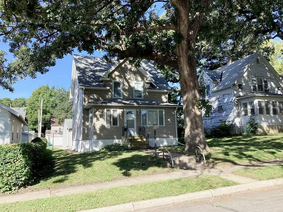 709 Minnesota Avenue, Albert Lea, MN 56007 - #1