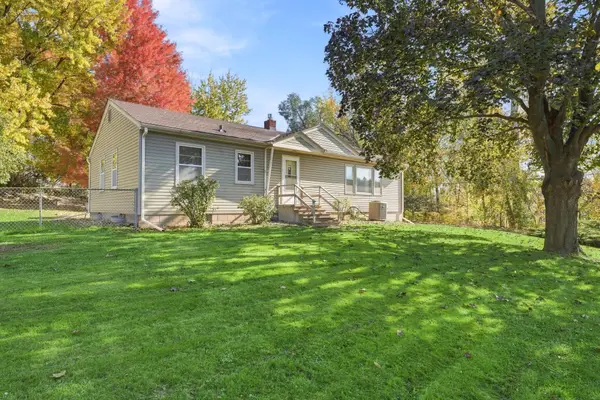 1566 Albemarle Street, Saint Paul, MN 55117