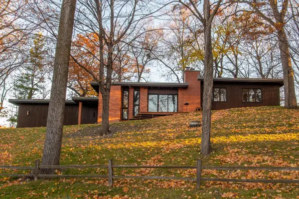 5811 Hobe Lane, White Bear Lake, MN 55110