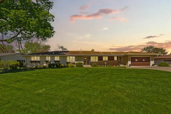 808 Hillcrest Drive, Montgomery, MN 56069