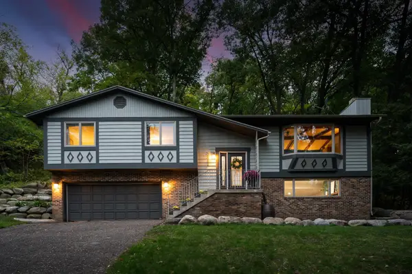 2222 Black Oak Drive, Minnetonka, MN 55305