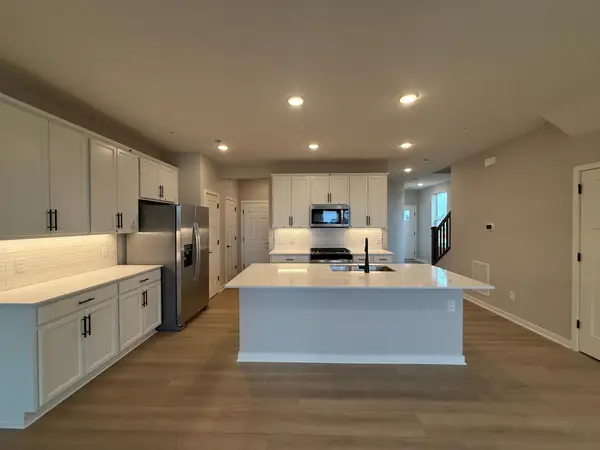 14920 Avondale View, Rosemount, MN 55068