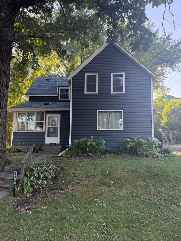 316 2nd Avenue N, Brownton, MN 55312