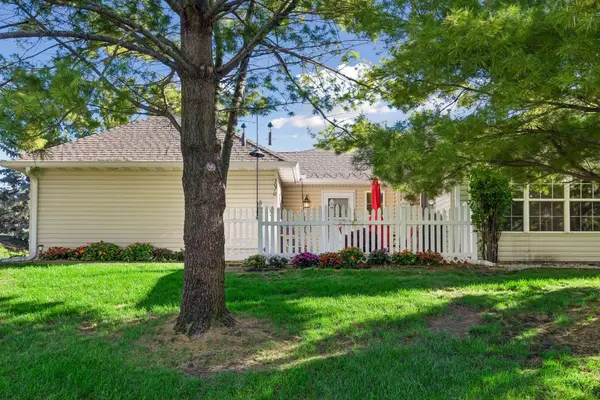 3070 Timberwood Court #32, Eagan, MN 55121