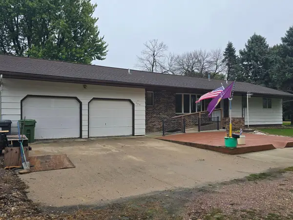 504 Circle Drive, Rushmore, MN 56168