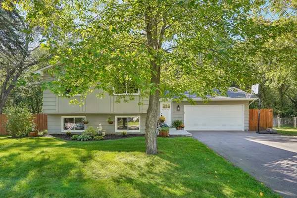 13118 Jackson Street Ne, Blaine, MN 55434